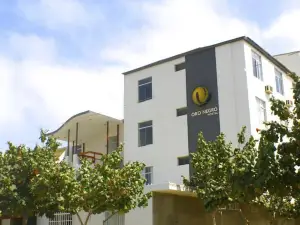 Hotel Oro Negro