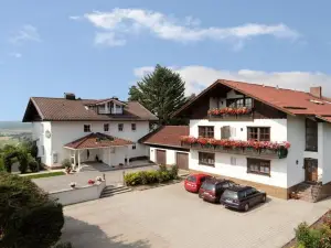 Hotel "Haus am Berg"