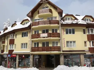 Royal Plaza Apartments Borovets