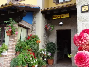 Hotel Intriago I & II
