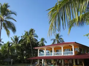 Las Lajas Beach Resort