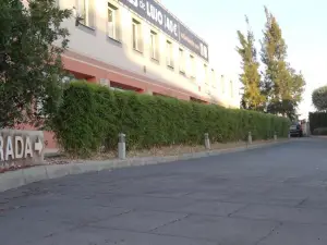 尼羅河谷汽車旅館