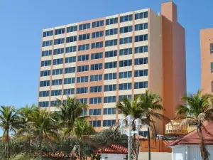 Hollywood Beach Tower