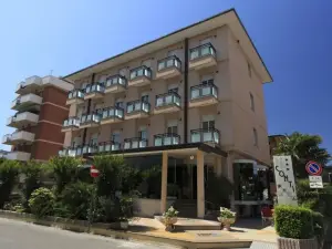 Hotel Conti