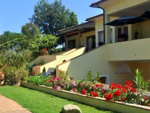 Hotel Tirrena Bike & Country Hotel