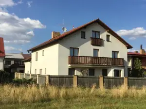 Pension 325