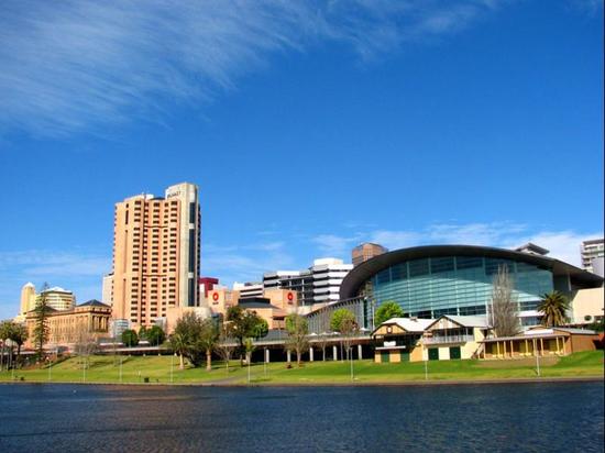adelaide meridien hotel and apartments