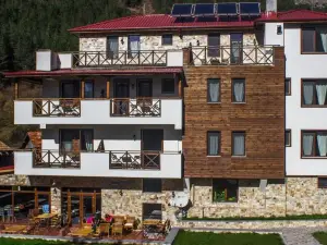 Trigrad Hotel