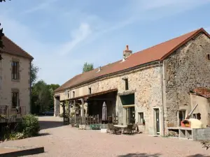 Hotel Camping Sur Yonne