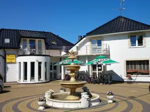 Brydar with Sauna, Swimming Pool and Jacuzzi