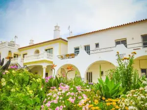Residencia Quinta do Poço Guesthouse