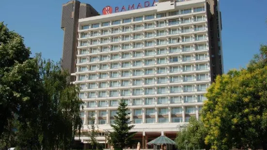 라마다 파크 호텔