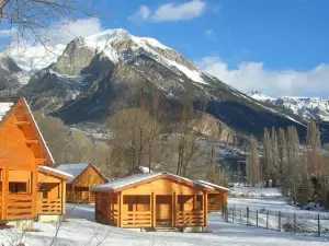 Camping, Hôtel de Plein Air les Cariamas