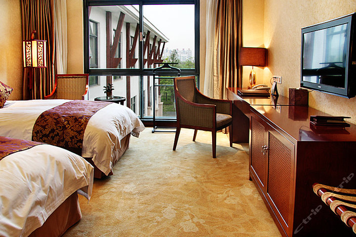 上海衡山北郊宾馆-高级标准房(限时抢购)[含早]