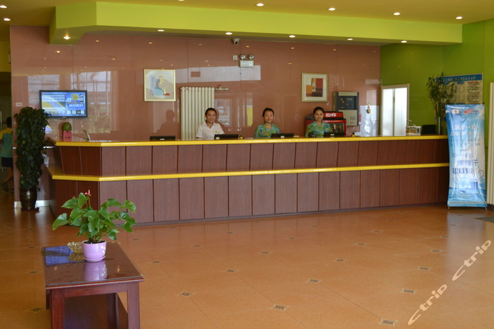 如家快捷酒店(兰州西固西路西部市场店)-商务大床房(8折特惠)