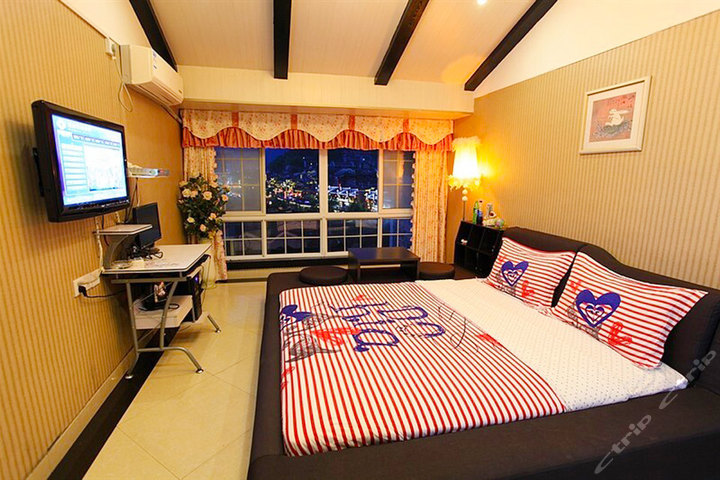 凤凰好好家主题旅店(观景望江大床房)团购-原价280元