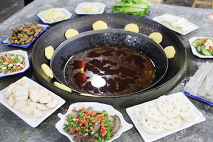 团购首页 美食团购 【长寿区】南山竹楼泉水鸡 388价值 598已售 0