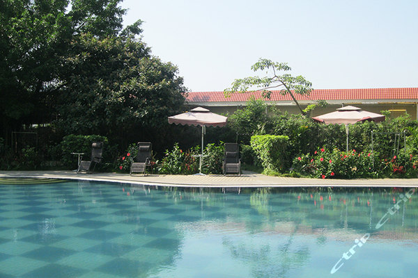 广州增城巴登巴登温泉酒店豪华园景房 温泉