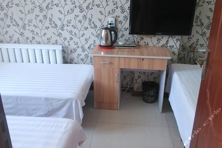 银川锦瑞招待所-普通三人间