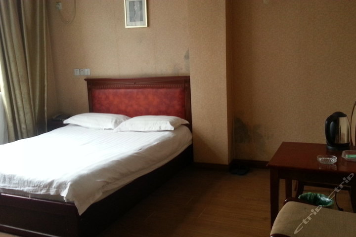 常熟新惠宾馆-大床房