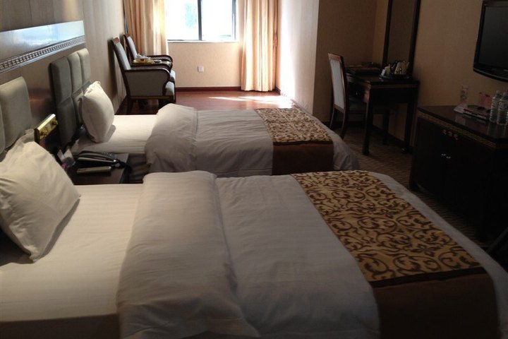 尊享泉州晋江华尔顿酒店标准大床房/标准双床房1晚 免费早餐 更多优惠