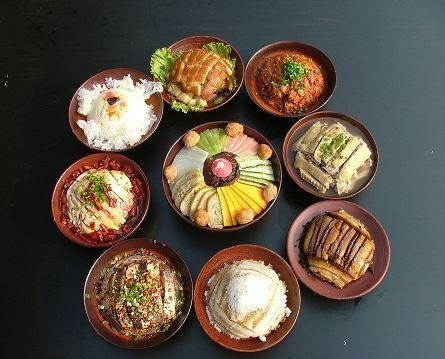 洪雅柳江驿站(标准间4间 九大碗8人餐-周末)   