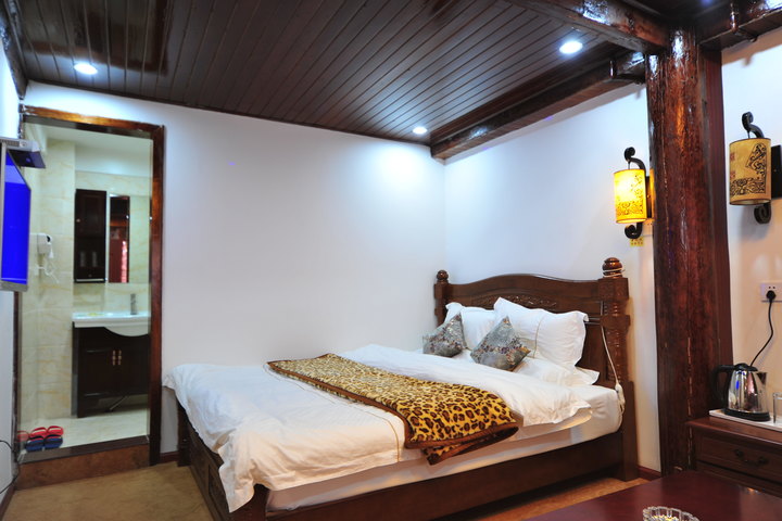 团购 酒店团购 经济型酒店团购 香格里拉逢源客栈(广州人家)(多房型)