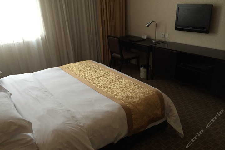 上海吉祥酒店-高级大床房[单早]