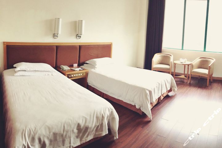 花城宾馆 蓝天楼-标准双人房团购-原价0元-团购仅售202元,广州酒店