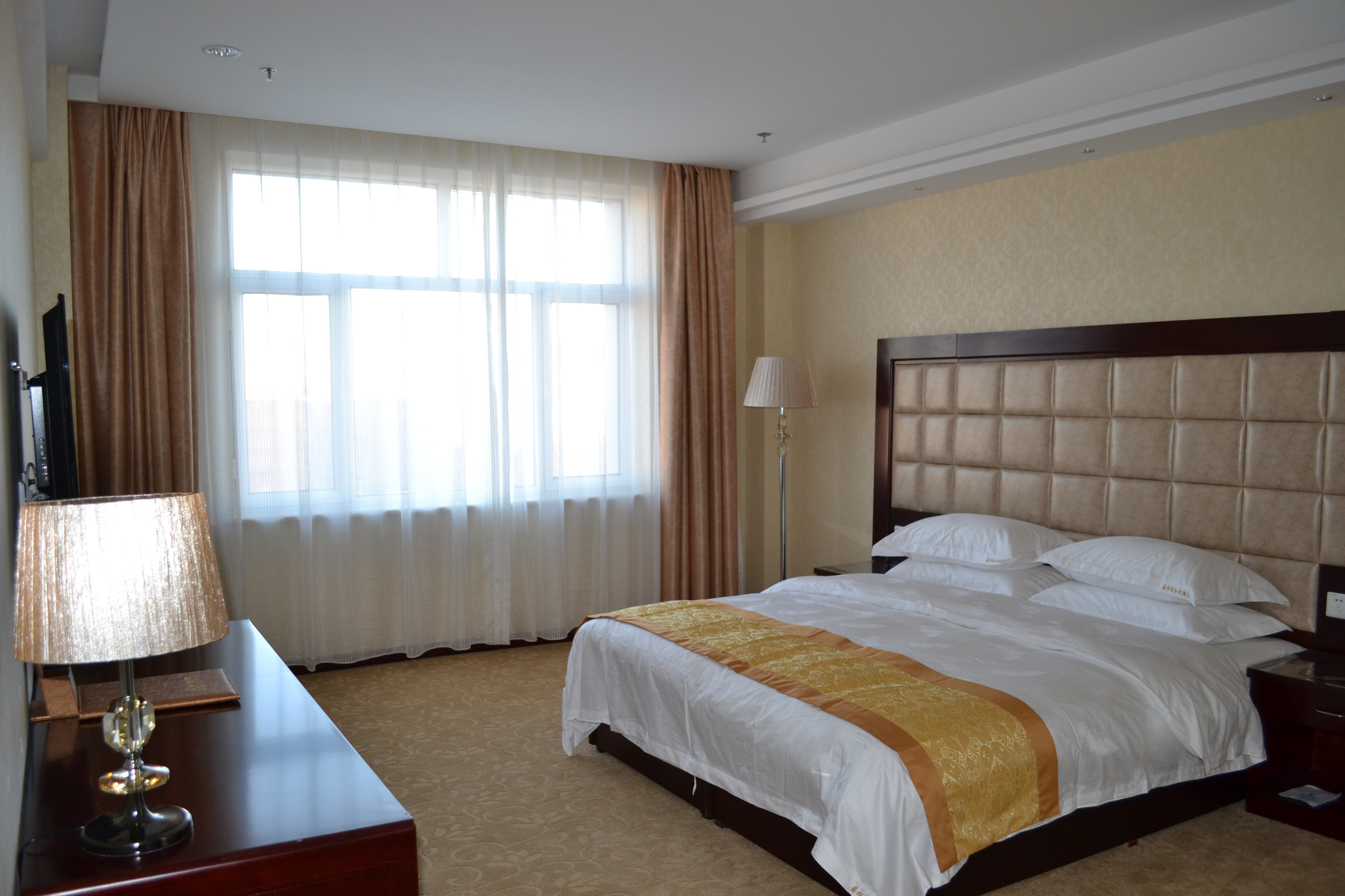 锡林浩特嘉伟商务酒店(商务大套房)