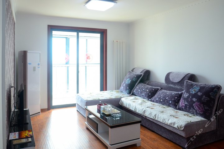 开封东京国际假日公寓(精品家庭套房)