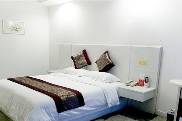 郑州百合一家商务酒店