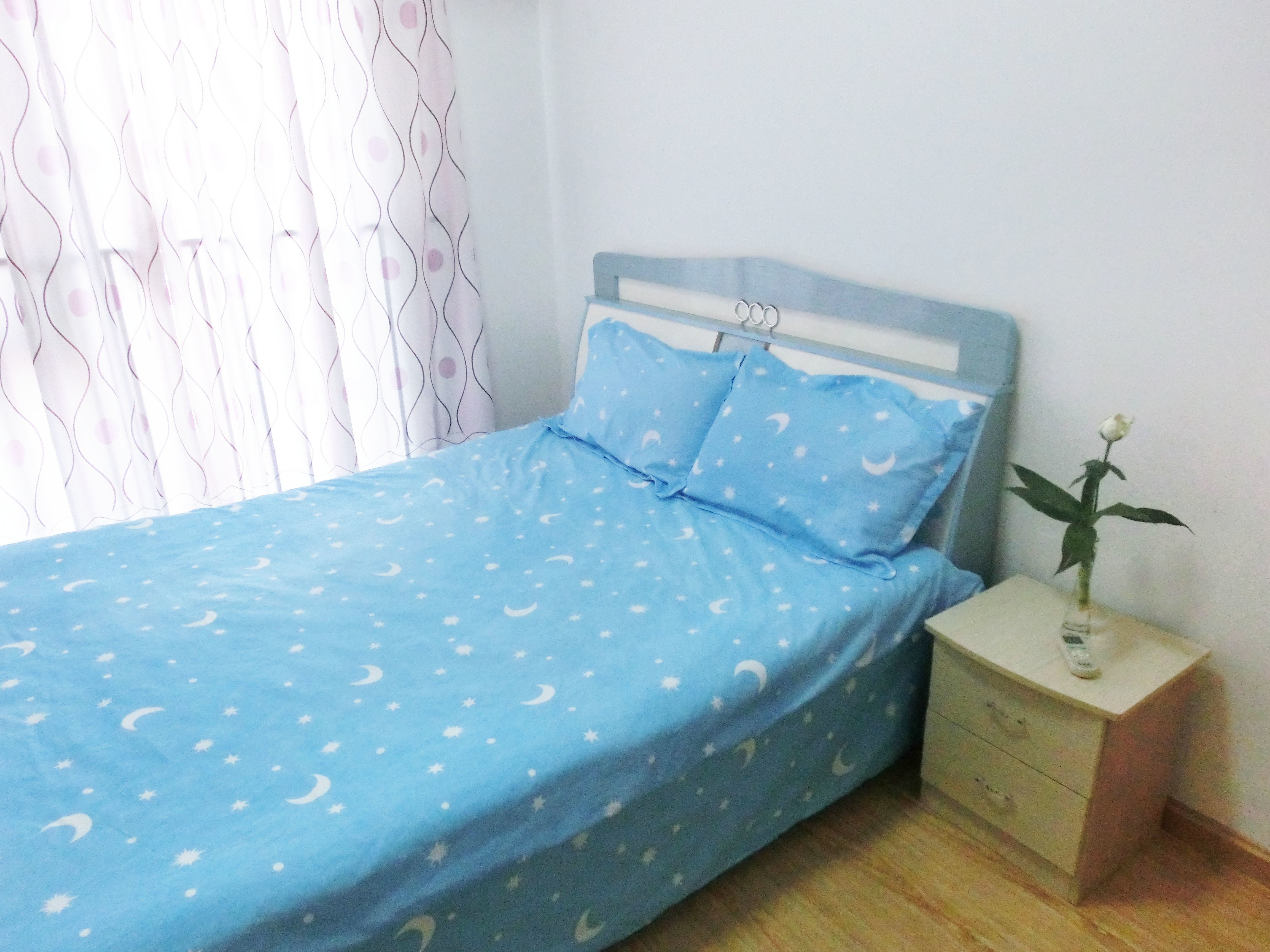 成都建设路sm广场温馨家庭公寓(小单间)