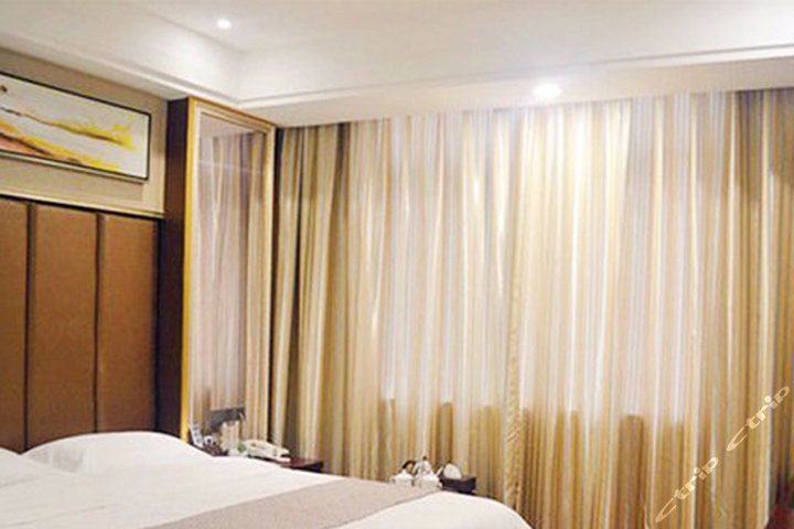 安康尧德酒店(商务大床房)