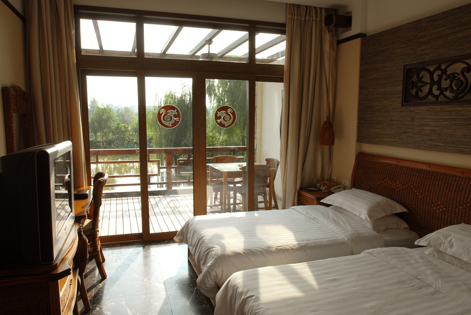 重庆天赐温泉度假酒店-豪华房(双早 双人温泉)