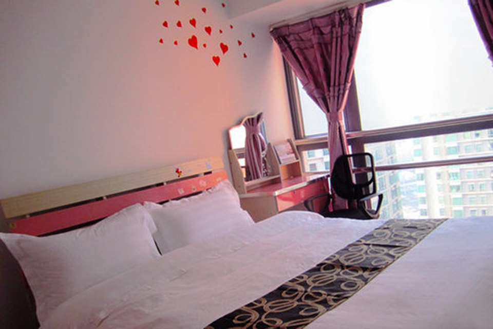 深圳四海为家酒店式短租公寓京基100店(一房一厅)