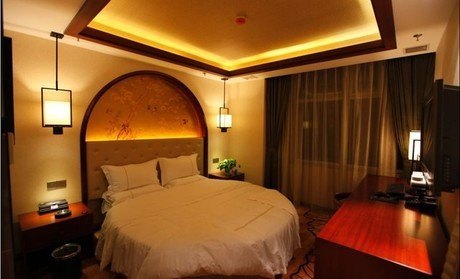 辽阳依云养生会馆(圆床房)