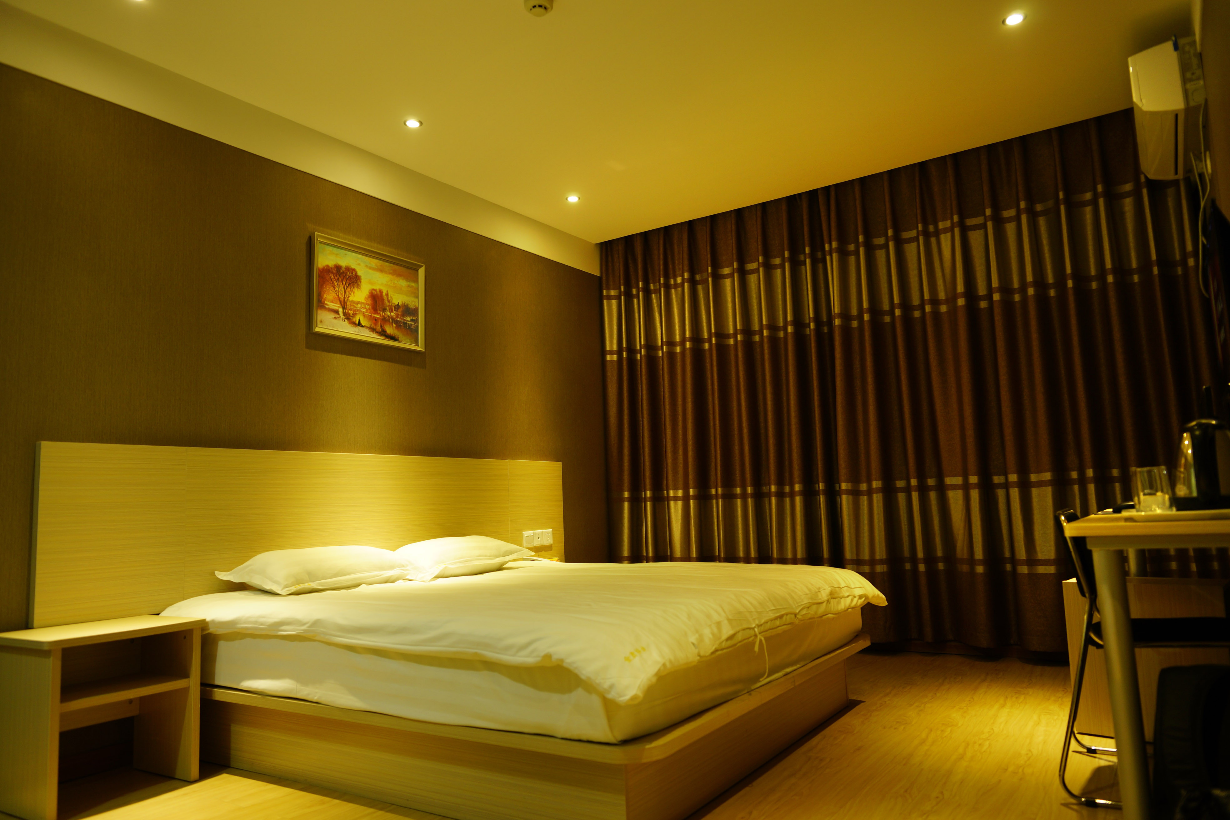 洛阳金燕快捷酒店(商务大床房/商务标准间)