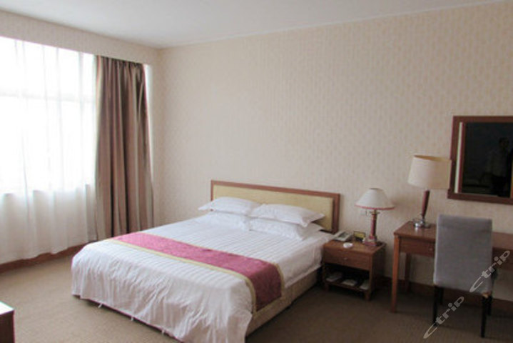 单县湖西宾馆(大床房/标准间)