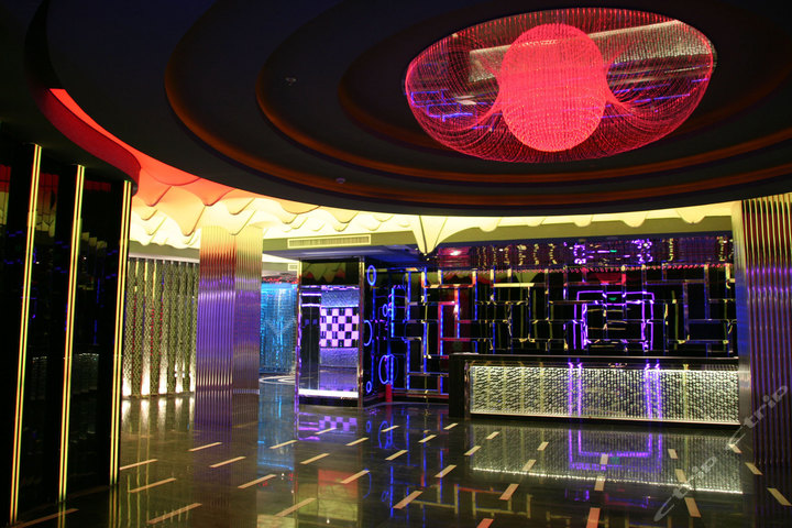 无锡财富古运河酒店-商务标准间(无锡清明桥 水上游日/夜票)