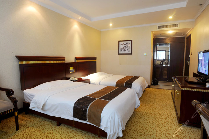 西安华威国际酒店(东大街店)-普通双人房(无窗)(内宾)