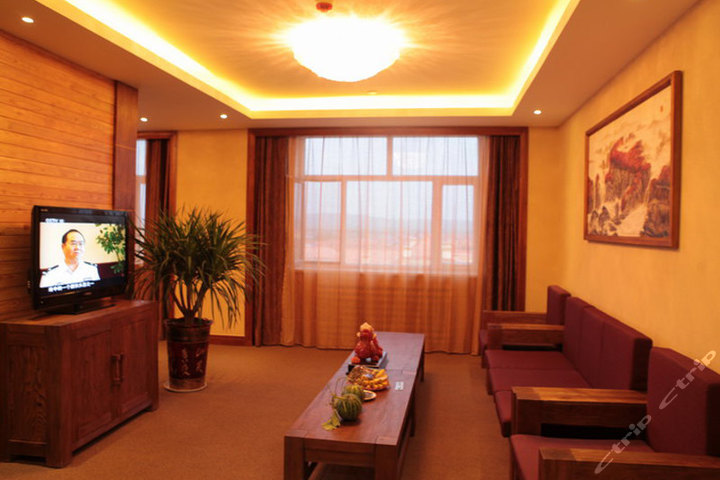 漠河红金鼎大酒店-商务套间