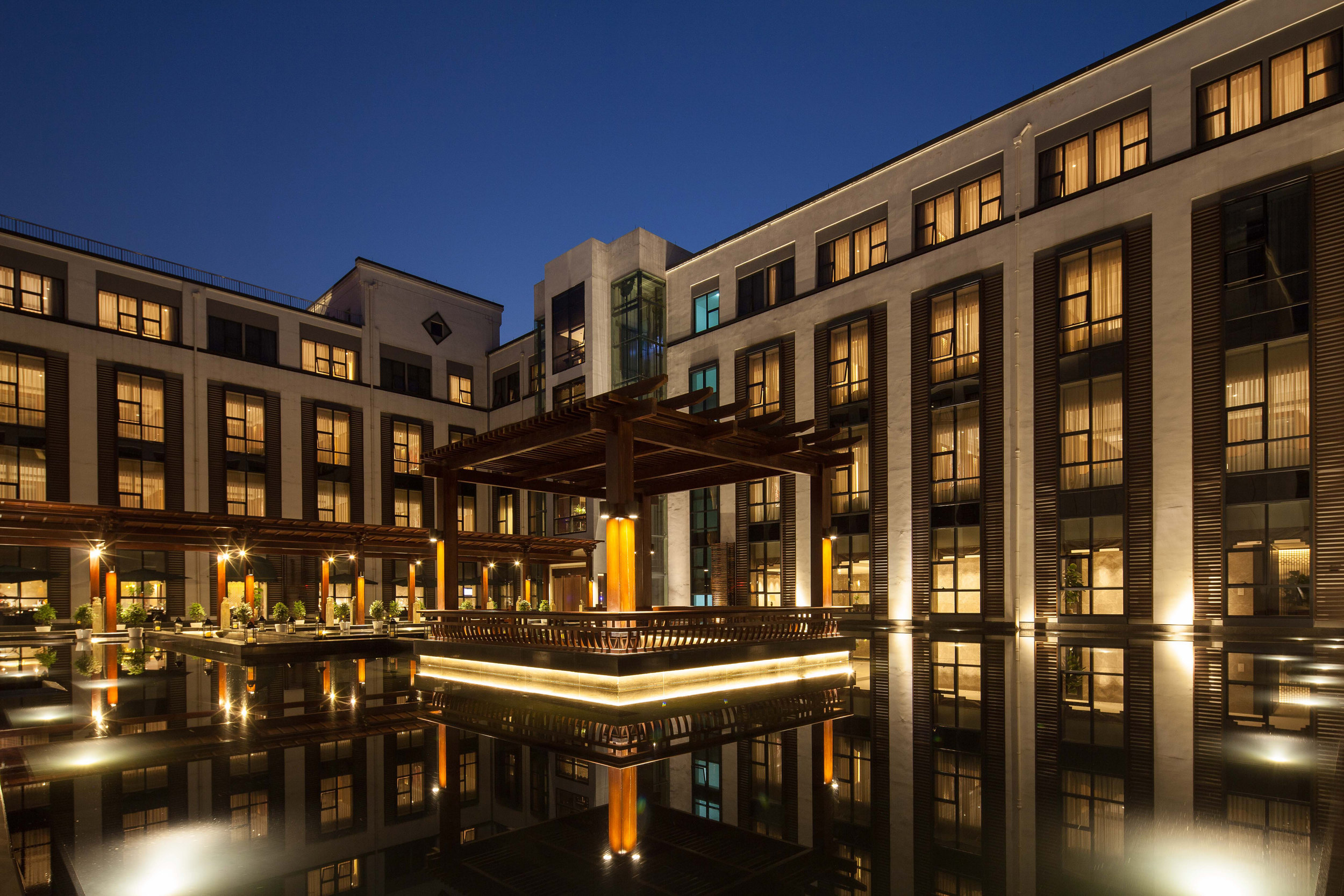 安吉鼎尚驿文化主题酒店-豪华园景双床房