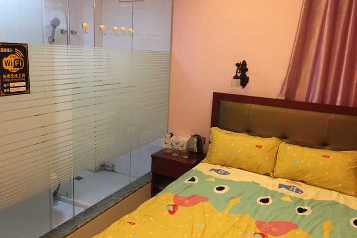 厦门湖边小居公寓