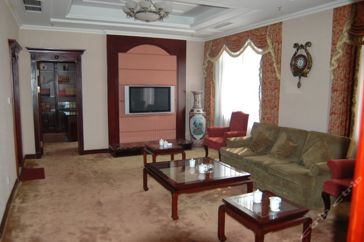 沈阳阳光宾馆(豪华套房)