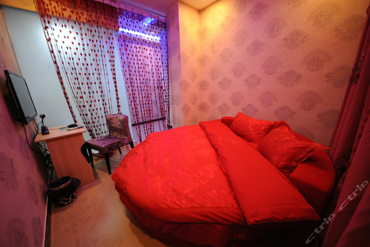 长春红苹果时尚宾馆(圆床房)团购-原价168元-团购仅售138元,长春酒店