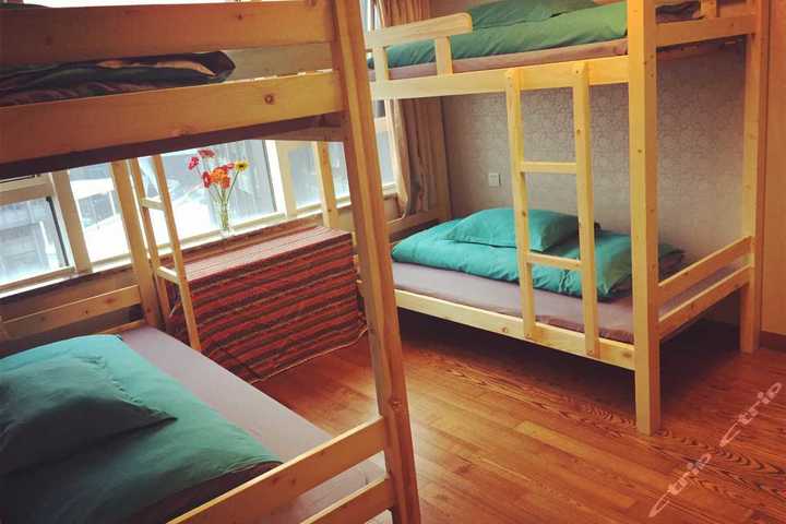 杭州dr真爱青年旅舍-真爱男生六人间(床位)