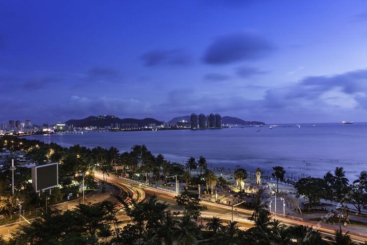三亚金凤凰海景酒店-高级海景套房(限时抢购