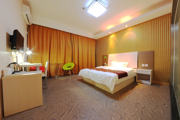 万众财富连锁酒店(上海长宁北虹路店)