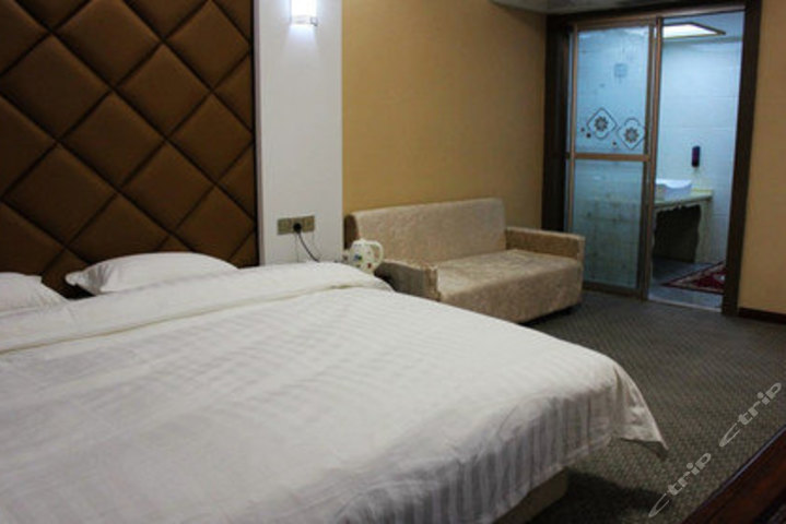 曹县麒麟大酒店(总统套房)